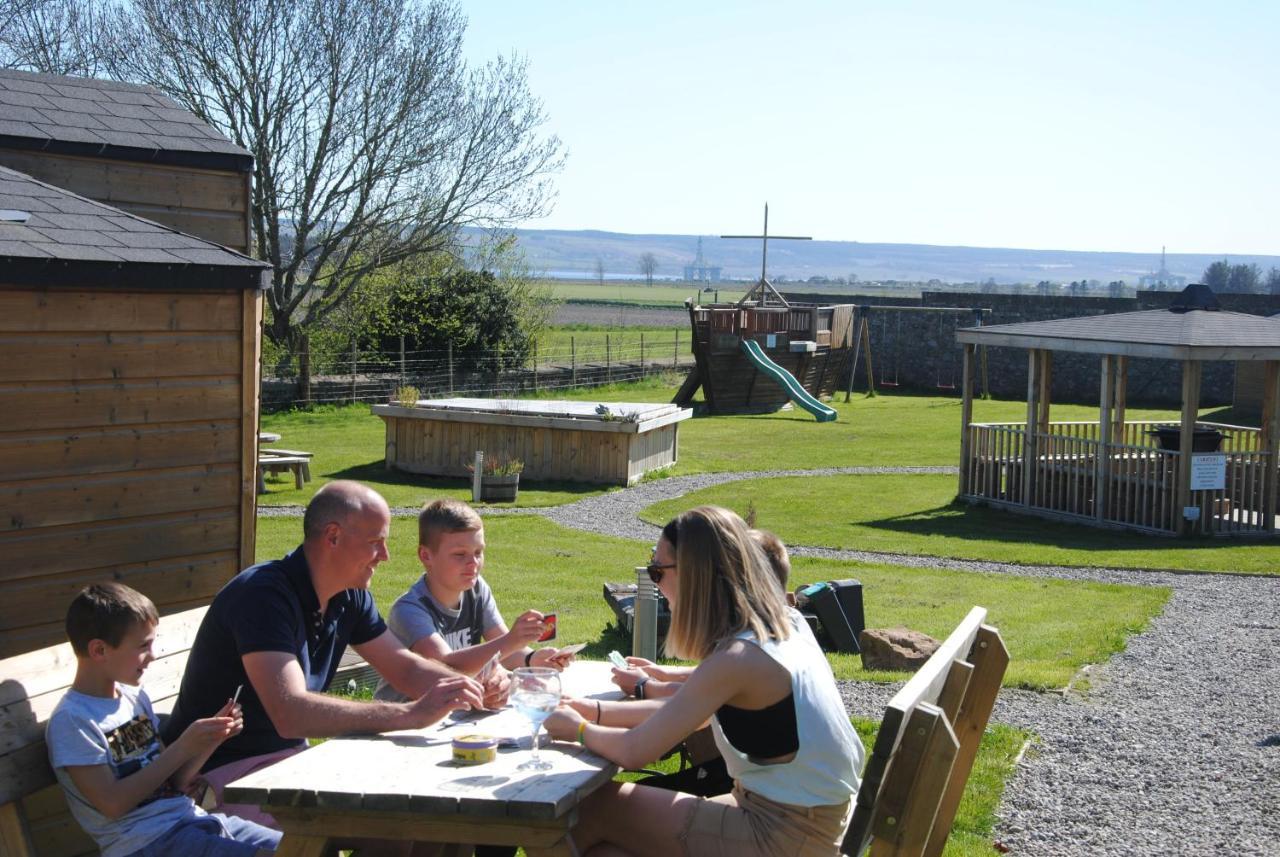 Delny Glamping And Farm Animals 3* Invergordon