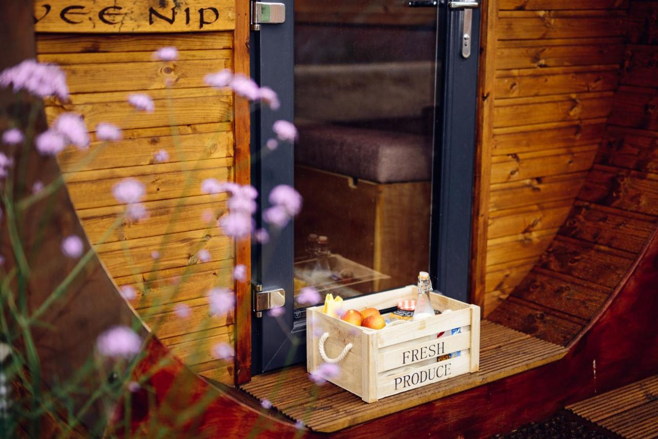 Delny Glamping And Farm Animals Campsite 3*